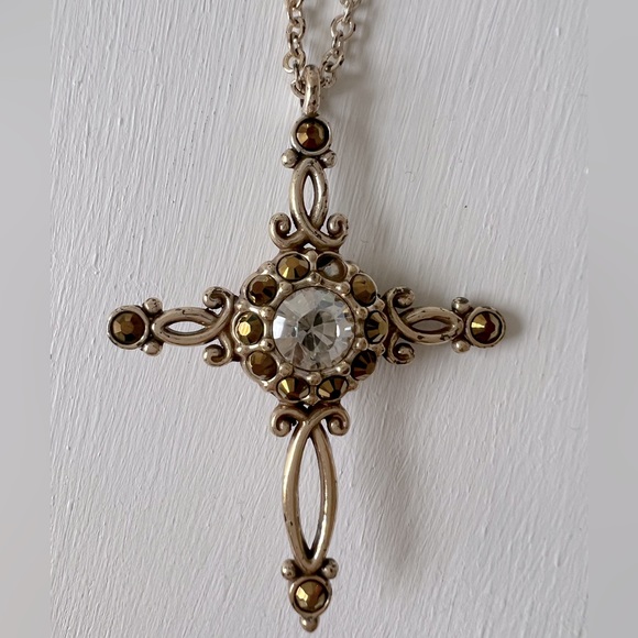 Brighton cross necklace - Picture 6 of 6